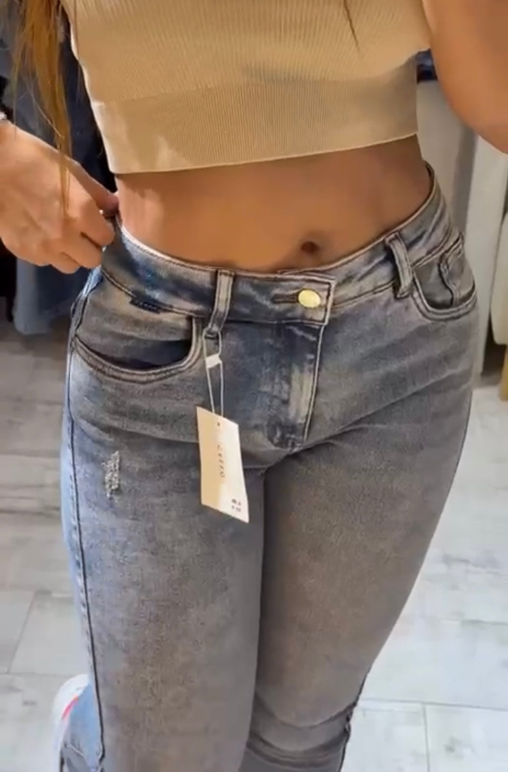 Jean Skinny Gris Tiro Alto – Tu Esencia Jeans